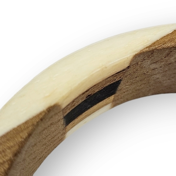 VINTAGE Mod Bangle Bracelet Colorblock Bovine Bone Horn Wood Geometric ~8.25" - Picture 9 of 10